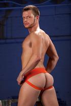 Brian Bonds at Men